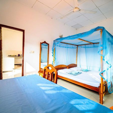 Surfing Guest House Matara Exterior photo