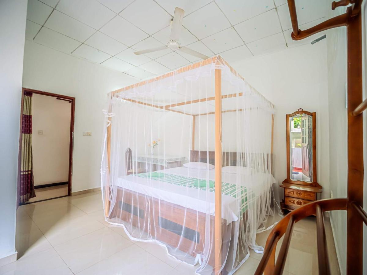 Surfing Guest House Matara Exterior photo
